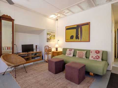 Eddies Place - Accommodation ACT 14