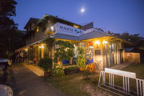 Manta Lodge YHA & Scuba Centre - Accommodation ACT 0