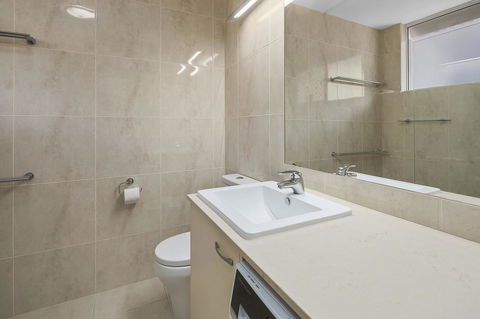 24a The Islander Resort - Accommodation ACT 6