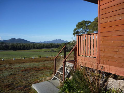 Yakkalla Holiday Cottage - Accommodation ACT 0