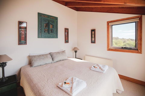 Mountain Seas Lodge - Accommodation ACT 7