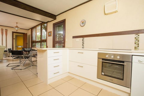 'Banksia 7' Marine Parade - Accommodation ACT 2