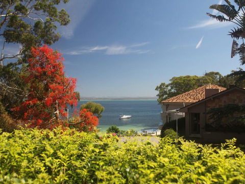 'Dutchies Vista' 1/45 Christmas Bush Ave - Ground Floor Duplex With Stunning Water Views - Accommodation ACT 0