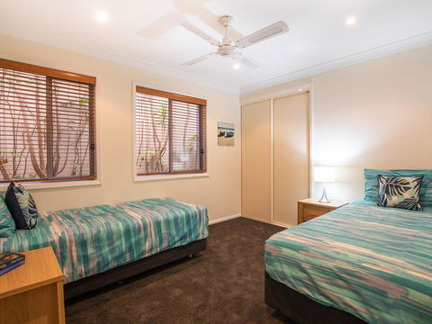 'Dutchies Vista' 1/45 Christmas Bush Ave - Ground Floor Duplex With Stunning Water Views - Accommodation ACT 1