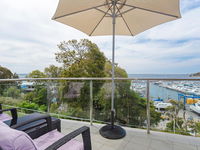 2 'Paradiso' 4 Laman Street - beautiful unit with stunning water views  pool