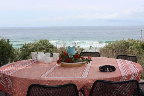 22 ON COAST - (Weekly Only) - Accommodation ACT 3