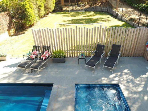 BLAIRGOWRIE POOLSIDE....resort Style Living - Accommodation ACT 0