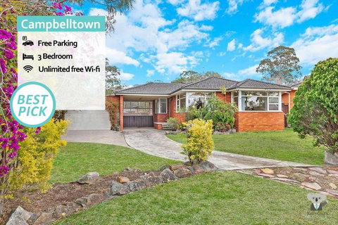 CAMPBELLTOWN HOLIDAY HOME 3 BED + FREE PARKING NCA039 - Accommodation ACT 0