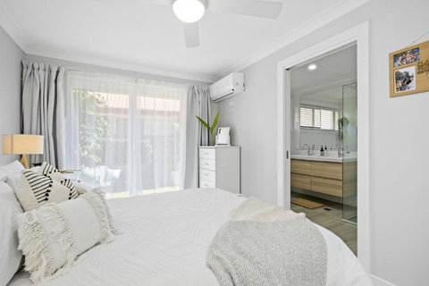 CARAVAN, BOAT & PET Friendly - RIGHT ON THE BORDER - Accommodation ACT 3