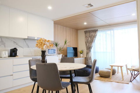 CBD Japanese Retreat 2BR 1P Brekky Wifi Netflix - Accommodation ACT 3
