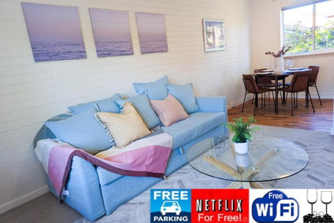 Crawley Cosy Urban Retreat Close To CBD UWA Free Park Netflix - Accommodation ACT 0