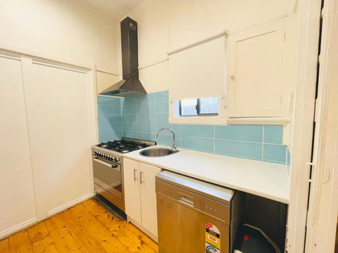 D114 Victorian Central Stay - Accommodation ACT 4