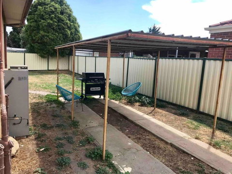D118 Cawood Family Stay - Accommodation ACT 1