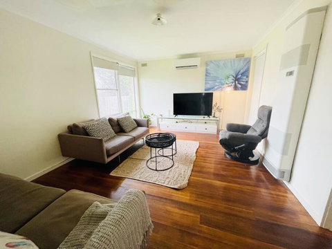 D118 Cawood Family Stay - Accommodation ACT 3