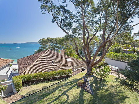3 'Sebastapol' 66 Thurlow Avenue - Gorgeous Unit Overlooking Dutchies Beach - Accommodation ACT 3