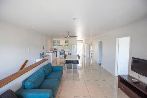 3 Bedroom Apartment // Spence St - Accommodation ACT 0