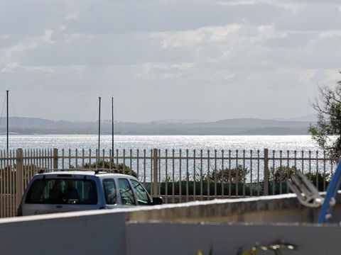 3 Lillian Street - Fantastic House So Close To The Water - Accommodation ACT 2