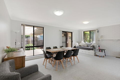 37 Mort Avenue - Accommodation ACT 2