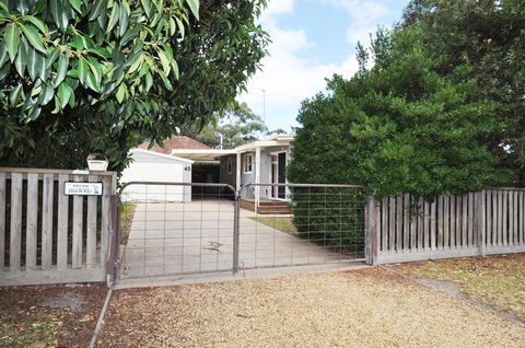 45 HALFORD - PET FRIENDLY - Accommodation ACT 0