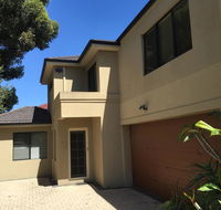 4x3 Townhouse in Rivervale - Accommodation ACT