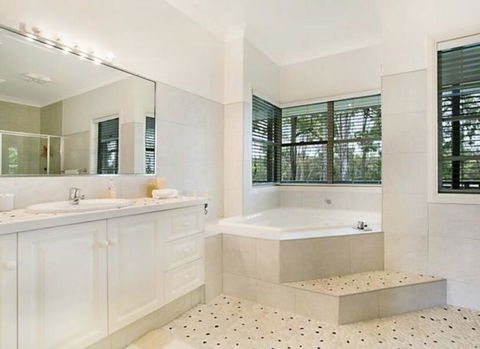 5 Mins To Movie World & Pet Friendly - Accommodation ACT 2