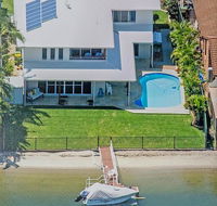 5 Star Water Front Luxury Rooms Ava Gold Coast - Accommodation ACT