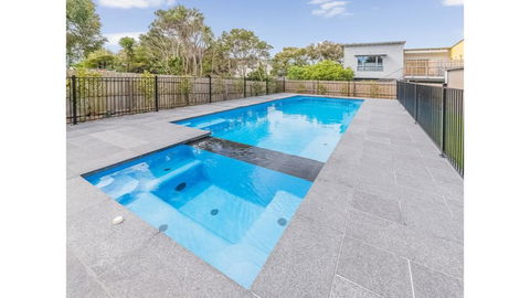 52 ON BAYVIEW - PET FRIENDLY (OUTSIDE ONLY) - Accommodation ACT 0