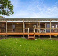 98 Ocean Parade - Rustic Log Cabin - Accommodation ACT