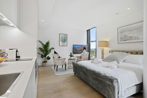 A Luxury Home Hidden In The Urban Oasis - Accommodation ACT 0