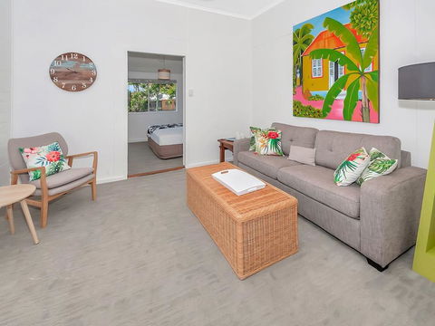 A Touch Of The Bahamas On McKenzie MK3 - Accommodation ACT 0