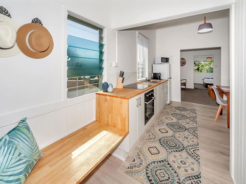 A Touch Of The Bahamas On McKenzie MK3 - Accommodation ACT 3