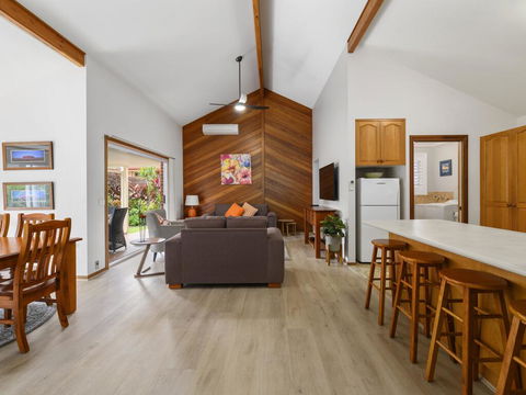 A Villa On 7th - Accommodation ACT 1