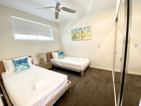Absolute Beachfront - Cabarita Beach - Ocean Views - 3 Bed Apartment - Accommodation ACT 2