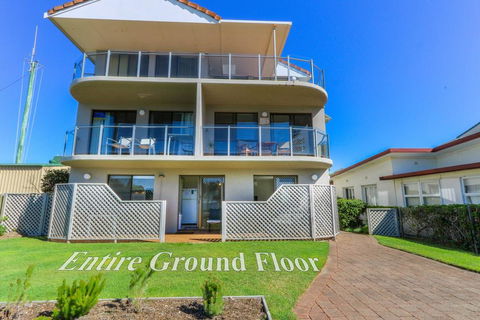 Acacia Kingscliff Town Holiday Apartment - Accommodation ACT 0