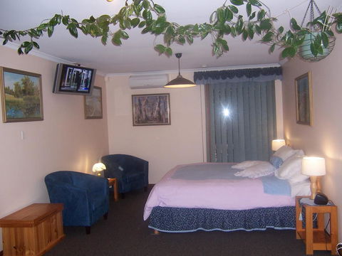 Adelaide Hills B&B Accommodation - Accommodation ACT 3