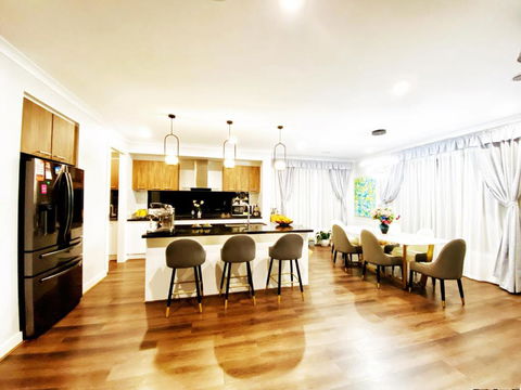 DnF House In Williams Landing - Accommodation ACT 3