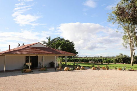 Dreamy Abode - Vineyard Retreat - Accommodation ACT 0