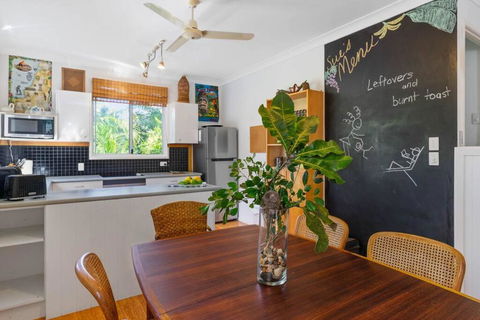 Enchanted Garden Cottage With Bikes And Air Con - Accommodation ACT 2