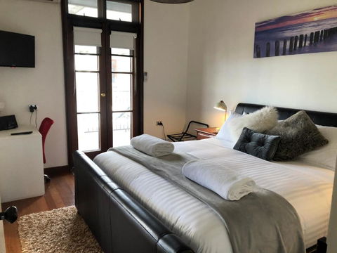 Fairway Manor Accomodation - Accommodation ACT 3