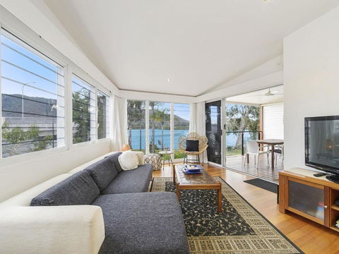 H2O Holiday Apartments Unit 13 - Accommodation ACT 1