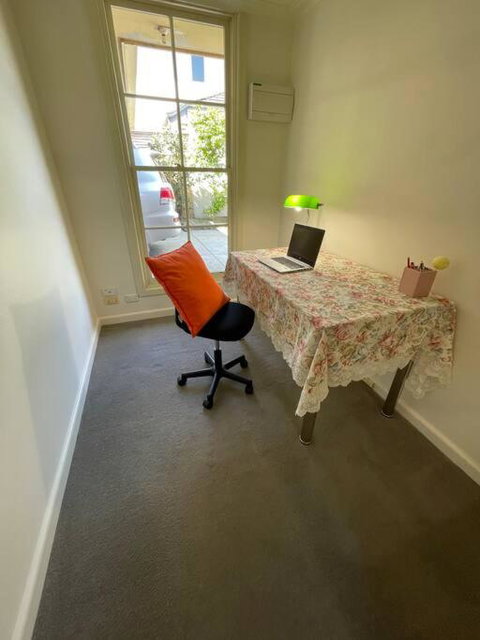 Hampton Spacious House & Pool - Accommodation ACT 1