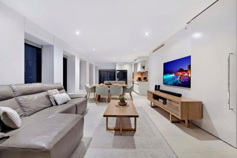 GUARANTEED OCEAN VIEW - Level 16 And Up - Soul Surfers Paradise - Self Contained &Privately Managed - Accommodation ACT 2