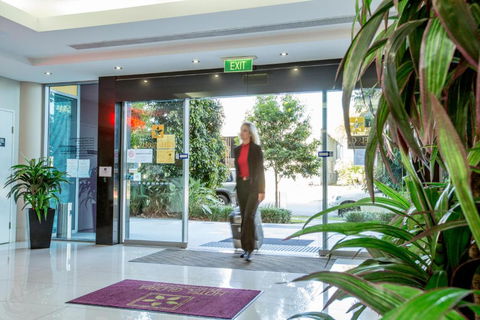 Hotel Gloria - Accommodation ACT 3