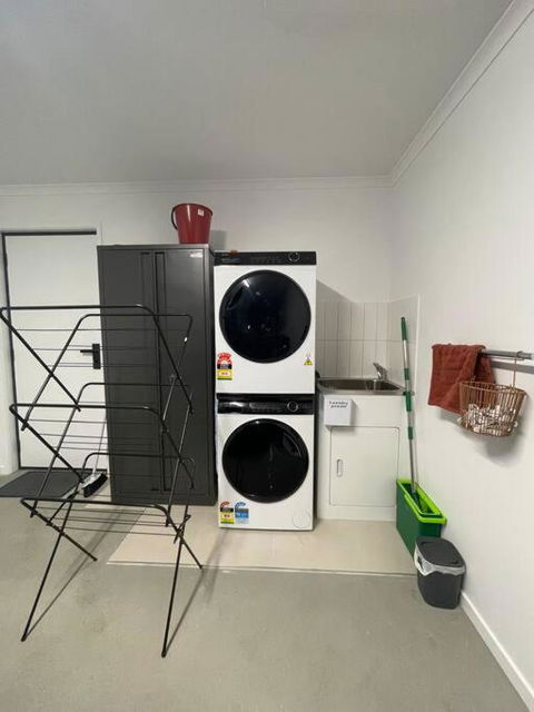 Home In Brighton - Accommodation ACT 3