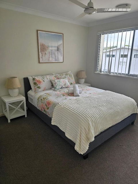 Homely & Welcoming In Mango Hill - Accommodation ACT 1