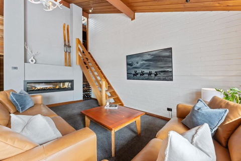 Ibis On Lake Jindabyne - Accommodation ACT 3