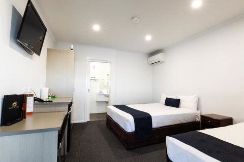 Hotel Settlers - Accommodation ACT 1