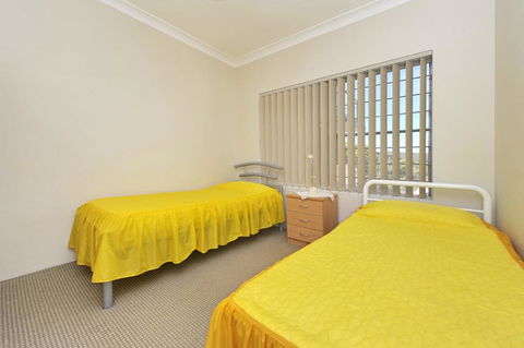 Adriana, 6/83-85 Ronald Avenue - Accommodation ACT 1