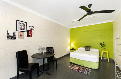 Adventurers Backpackers - Accommodation ACT 2