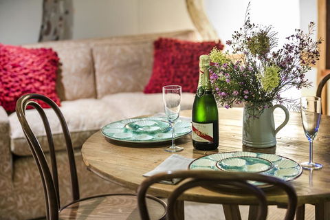 AL RU Farm - Accommodation ACT 2